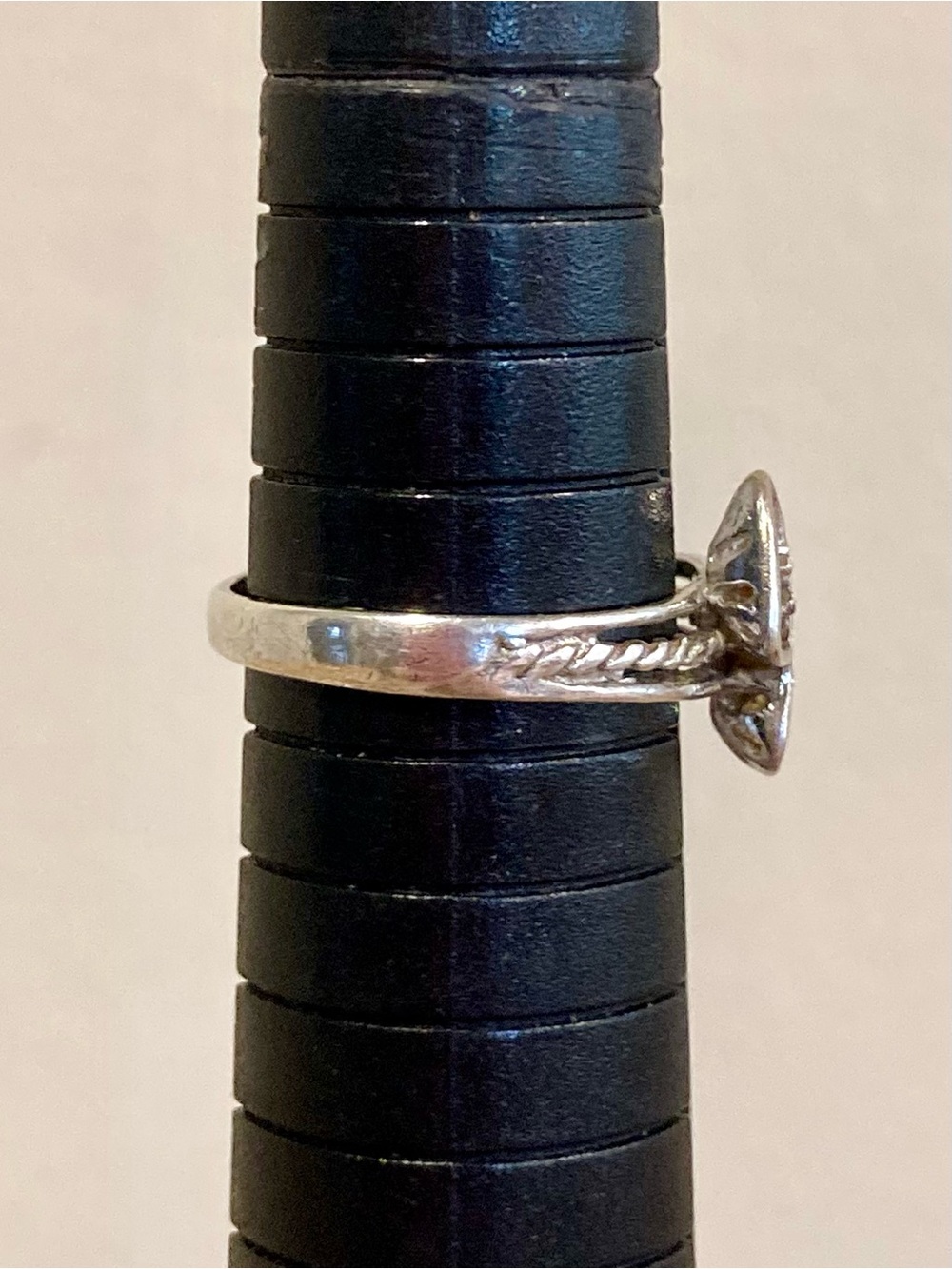 Vintage Sterling Silver Hearts Ring Size 7 Missing Stone! Uncas - Picture 13 of 15